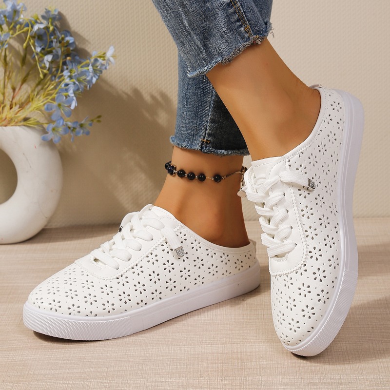 Floral Cutout Slip on Mule Tra - Slip On Mule Flat ulasan dan harga